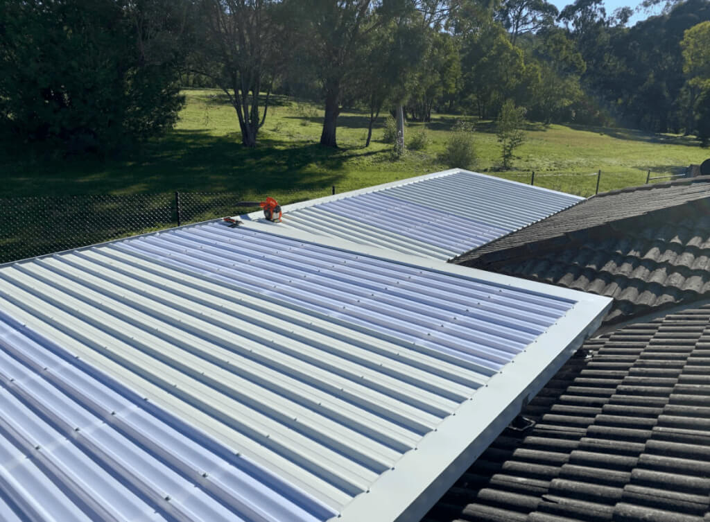 total roofing and cladding - surf mist roofing