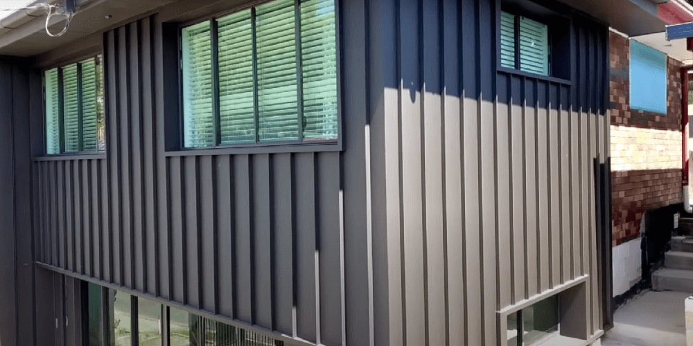 Colorbond Cladding with 3 windows
